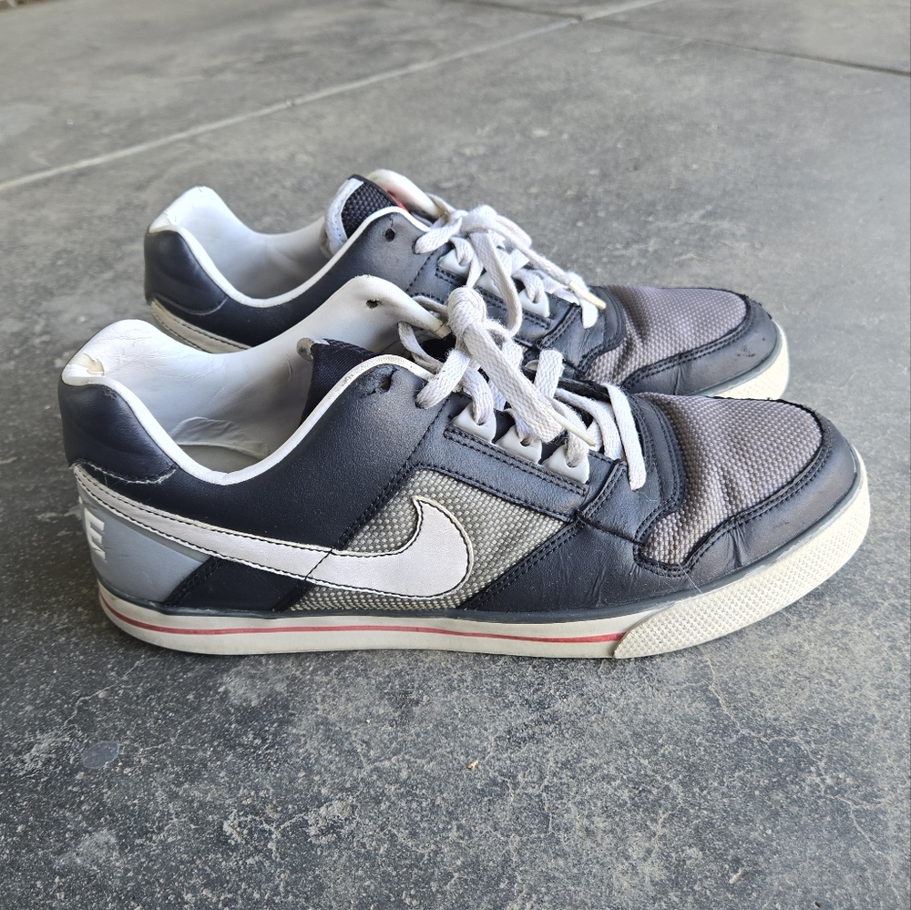 2009 Nike Delta Force